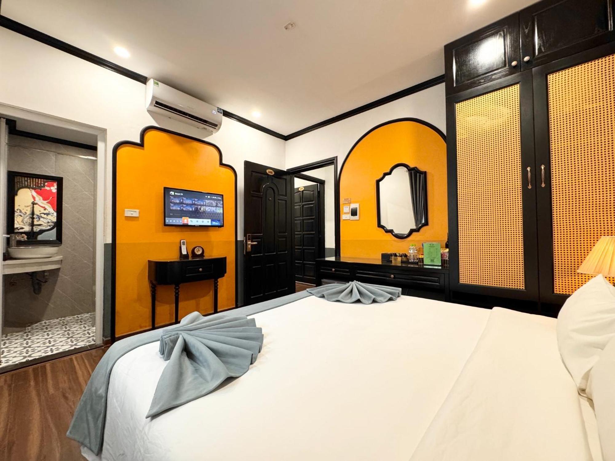 Hanoi Elpis Hotel & Spa Exterior photo
